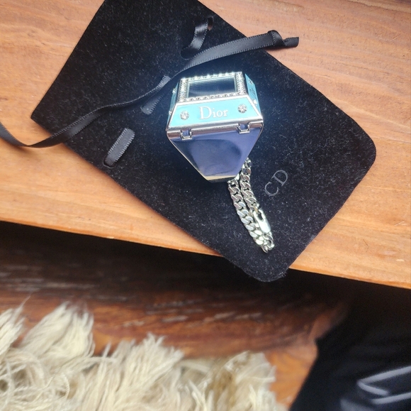 RARE Christian Dior Lip Gloss Princess Ring Size 9 Turquoise LTD ED - Picture 4 of 6